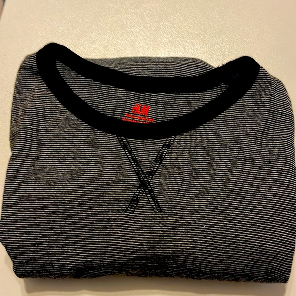 Mens small H&M long sleeve cotton shirt